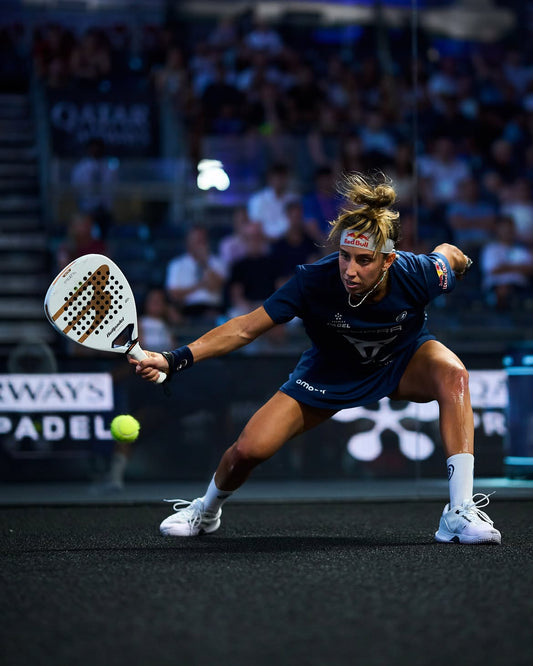 Bullpadel Pearl 2027 Bea Gonzalez + Tarro de Pelotas + Grip