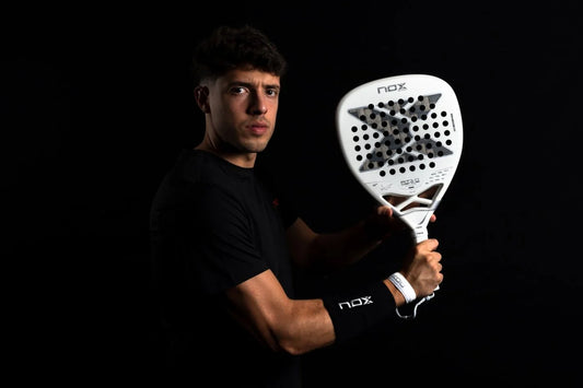 Nox AT10 Genius Attack 12K Alum Xtreme 2026 + Funda + Tarro de Pelotas + Grip