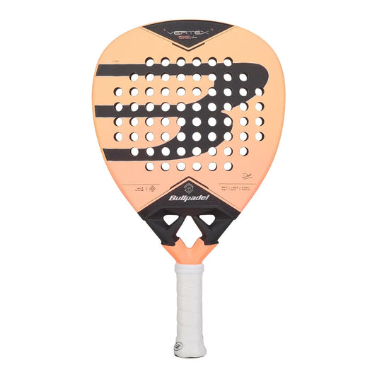 Bullpadel Vertex 05W 2027 Delfi Brea + Tarro de Pelotas + Grip