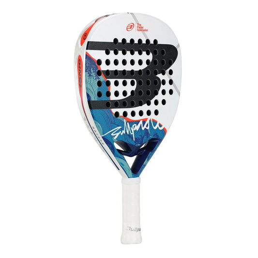 Bullpadel Ionic Power 2026 + Tarro de Pelotas + Grip