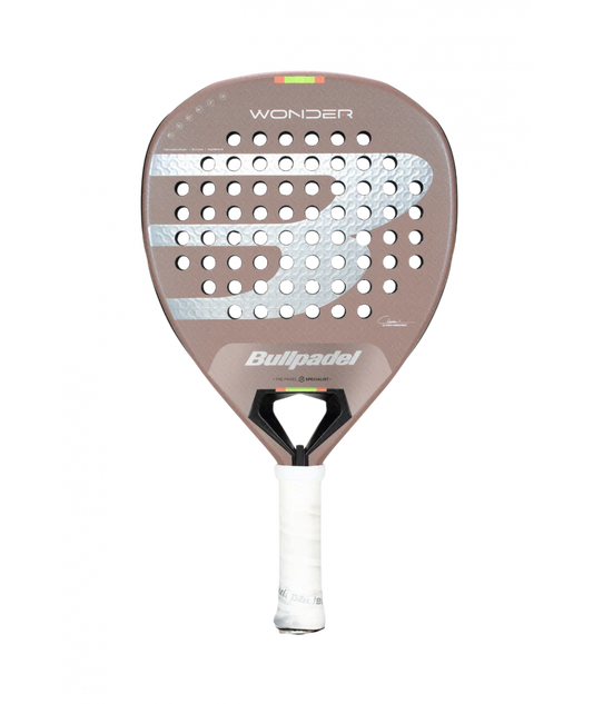 Bullpadel Wonder 2026 by Claudia Fernandez + Tarro de Pelotas + Grip