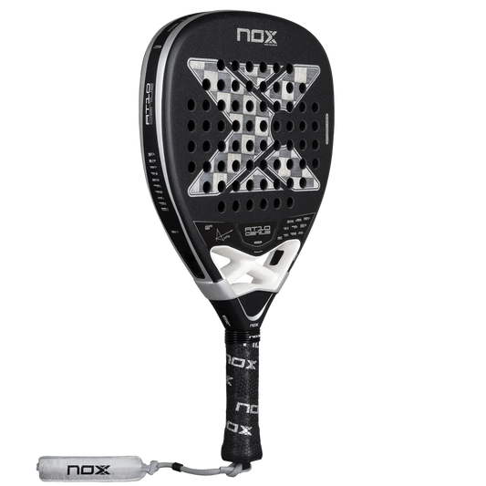 Nox AT10 Genius Attack 18K Alum 2026 + Funda + Tarro de Pelotas + Grip